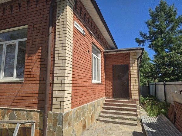 Трехкомнатная квартира, Челябинск, Металлургический район, Красноуфимская ул., д. 30