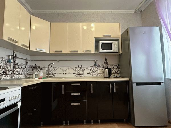 Однокомнатная квартира, Челябинск, Калининский район, Братьев Кашириных, д. 85а