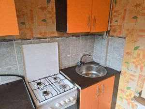 Однокомнатная квартира, Челябинск, Калининский район, Калинина ул., д. 8