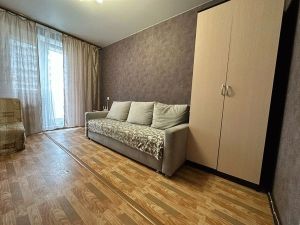 Однокомнатная квартира, Челябинск, Калининский район, Братьев Кашириных, д. 85а